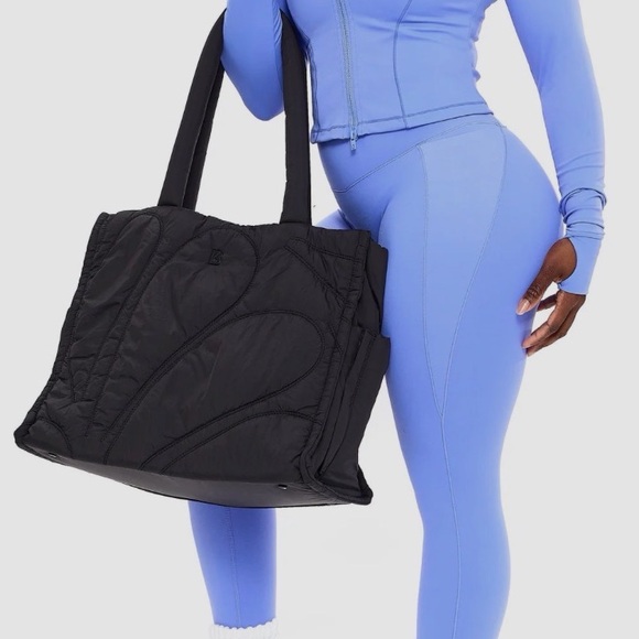 Buffbunny Vida Pillow Tote - Onyx Black EUC - Picture 1 of 8